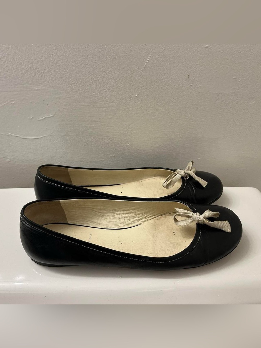 Vintage Miu Miu Ballet Flats with bow SZ 39.5